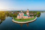 вид на Переславль-Залесский и Плещеево озеро