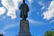 Памятник Ленину у входа в Волго-Донской канал
