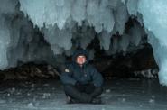 Ледяные гроты Байкала
