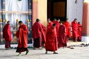 Бутанские монахи
