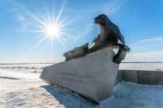 Памятник тюленю-спасителю в Архангельске
