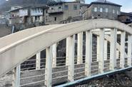 Арочный мост Джорса и Дебернарди в селе Ахты