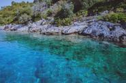 Каменный остров в Эгейском море