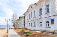 Набережная в городе Калязине