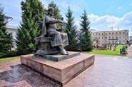 Памятник Юрию Долгорукому в Костроме