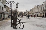 Калуга. Скульптура Циолковский с велосипедом