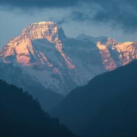 Гора Гангкхар Пуэнсум в Гималаях