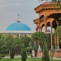 Площадь Амира Темура