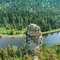 Река Усьва, Усьвинские столбы, Чертов палец