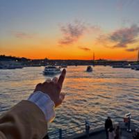 Закат над проливом Босфор в Стамбуле