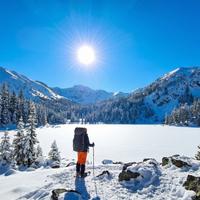 Тур на снегоступах к Каракольским озерам на Алтае