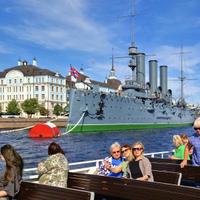 Крейсер Аврора, экскурсия по рекам и каналам