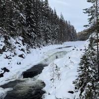 Водопад Кивач в Карелии зимой