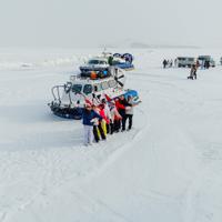 Путешествие на хивусе по льду Байкала