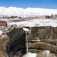 Водопад Тобот