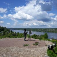 Памятник Левитану в Плёсе