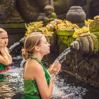 Церемония Мелукат, Себату, Бали, Индонезия