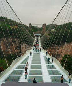 Стеклянный мост Чжанцзяцзе