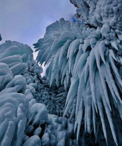 Лед Байкала