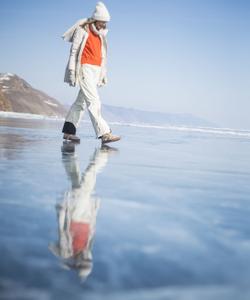 Прогулка по льду Байкала