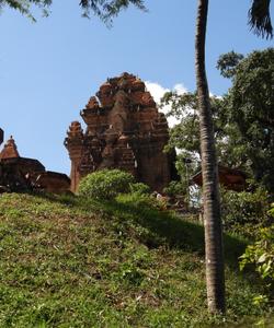 Храмовый комплекс По Нагар