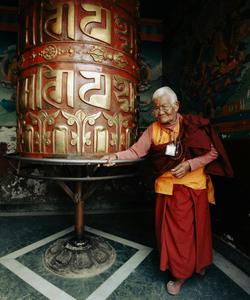 Буддийский молитвенный барабан