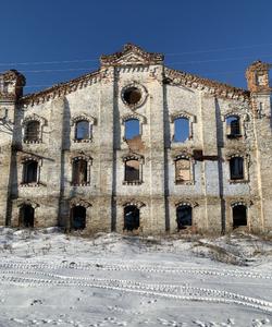 Руины Тирлянского металлургического завода