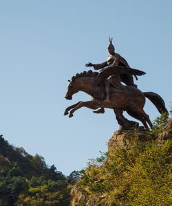 Памятник Уастырджи