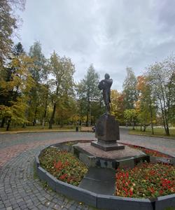 Памятник Державину в Петрозаводске