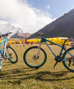 Юртовый лагерь на Памире