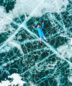 Лед Байкала