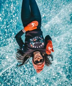 Фотосессия на льду Байкала