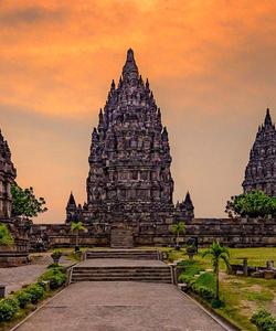 Храм Прамбанан