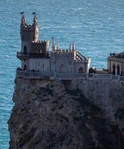 Ласточкино гнездо, Крым