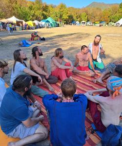 Экодеревня в долине реки Жане