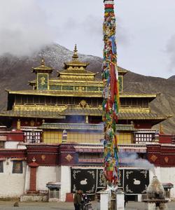 Монастырь в Тибете