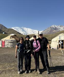 Путешествие к подножию пика Ленина