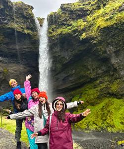 Водопад в Исландии