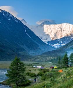 Поход к горе Белухе