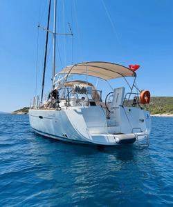 Парусная яхта