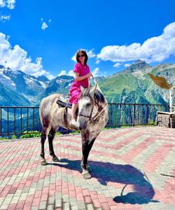 Тур по Домбаю