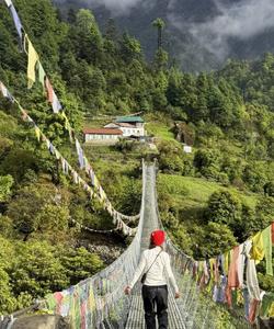 Подвесной мост в Непале