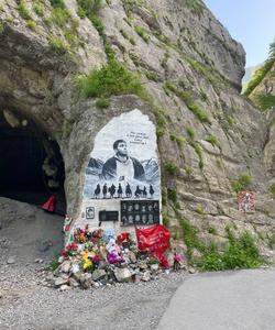 Мемориал Бодрову в Кармадонском ущелье