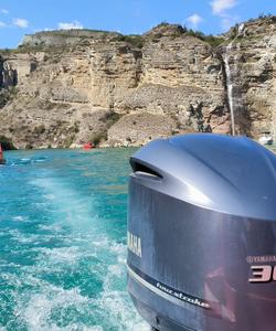 Прогулка на катере в Дагестане