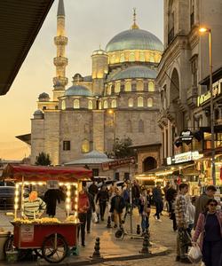 Мечеть Йени-Джами (Новая мечеть) в Стамбуле