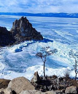 Лед Байкала