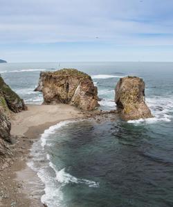 Скала Слон возле мыса Великан