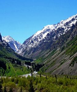 Ущелья в Киргизии