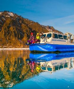 Поездка на хивусе по льду Байкала