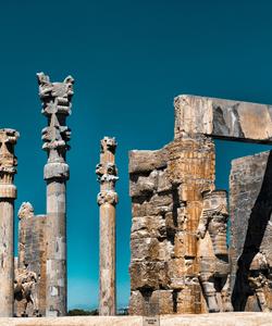 Руины Ворот всех народов в Персеполе